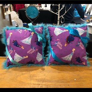 HOMEMADE Frozen Pillow ❄️⛄️